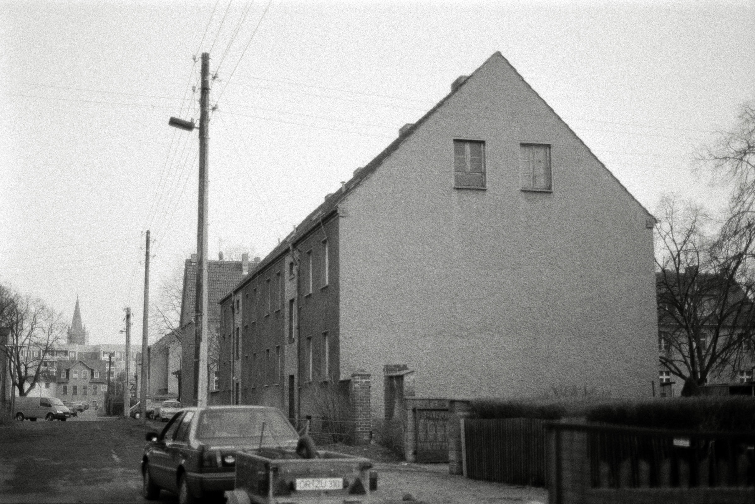 AHP F1993 03 003 sc240902 img24 NLP